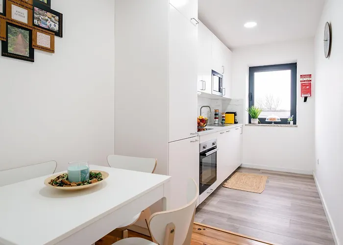 Aparthotel Deskanzo - Silva Brinco